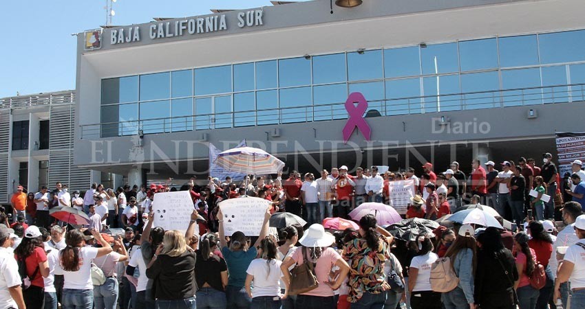 Pido “con el corazón” sigan luchando, pero dando clases: Castro Cosío