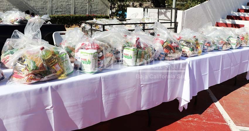 Ayuntamiento Los Cabos entrega apoyos de la modalidad Pensión Alimentaria, en coordinación con el Gobierno de BCS