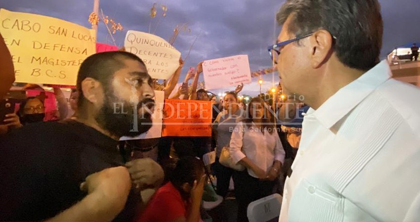 Se compromete Ricardo Monreal a apoyar al magisterio