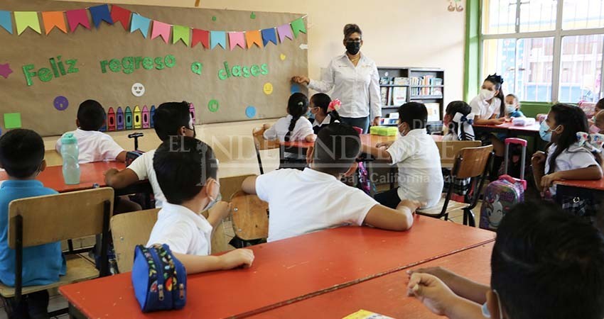 Retorna a las aulas más del 98 por ciento de escuelas públicas de nivel básico