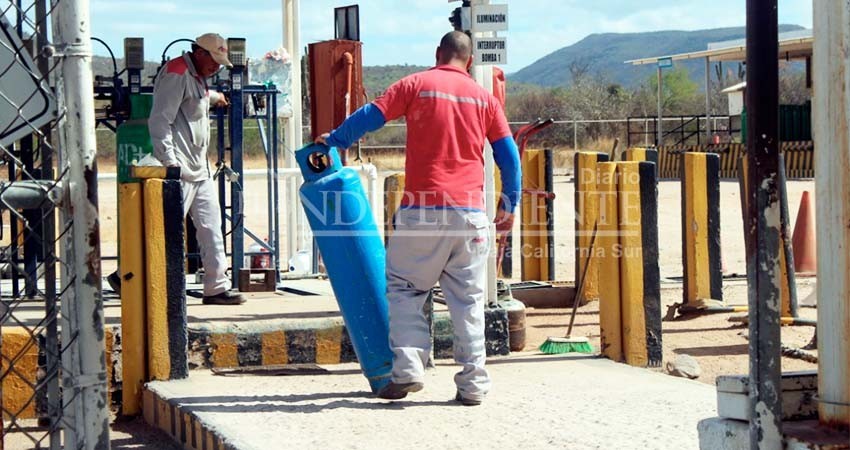 Esta semana deberá regularizarse el abasto de gas en BCS: Castro Cosío