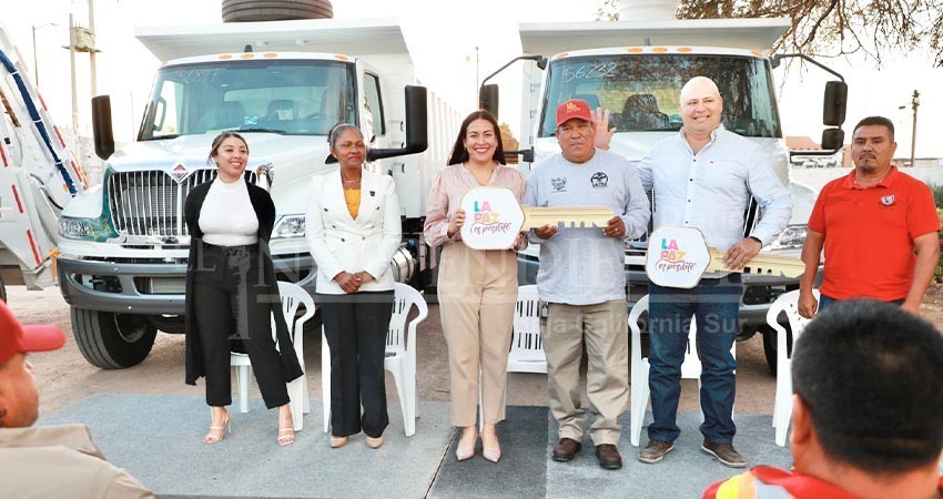 Invierte el Ayto La Paz 8 mdp en dos nuevos camiones de volteo y un camión recolector de basura