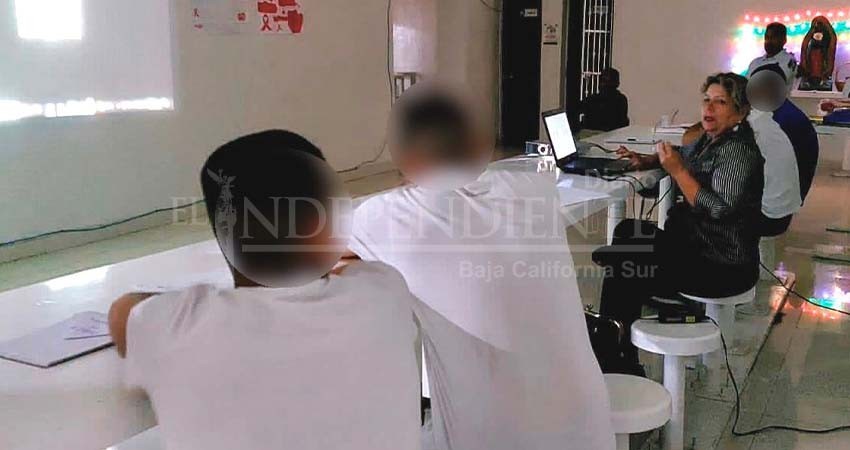 Inician jóvenes internos en el CIEA curso de capacitación laboral