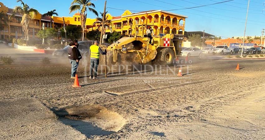Inician obras de reencarpetado de la Miguel Hidalgo en CSL; la circulación se modifica a un solo carril     9 y 10