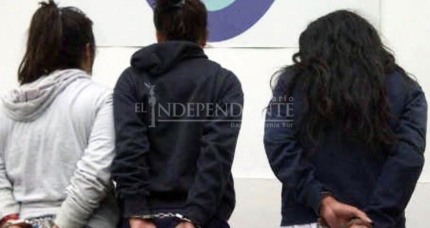 Acuerdan pagar los daños; Yanely “N”, Jaqueline “N” y Yahilyn “N”, golpearon y amenazaron a una persona