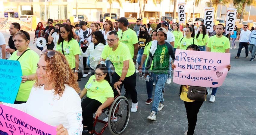 Con marcha pacífica, conmemoran el Día Internacional de Los Derechos Humanos en Los Cabos