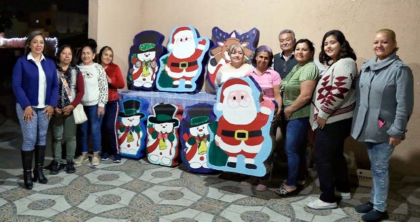 Ayuntamiento La Paz brinda curso a mujeres para contribuir en su economía familiar