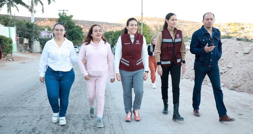 Supervisa Alcaldesa de La Paz avances del muro de contención del Panteón Los San Juanes