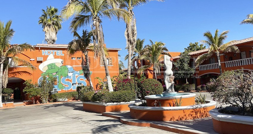 Se llevó a una chica de un bar y terminó asaltado y desnudo