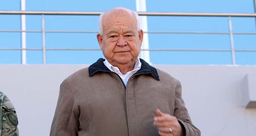 Sostiene el gobernador que nadie debe de ganar más que él