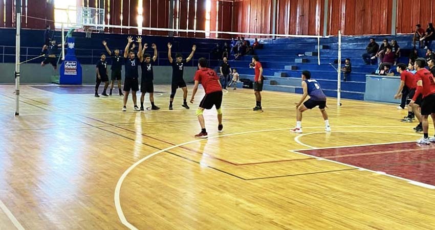 Concluyen mejoras de la duela en la cancha “Manuel Gómez Jiménez”