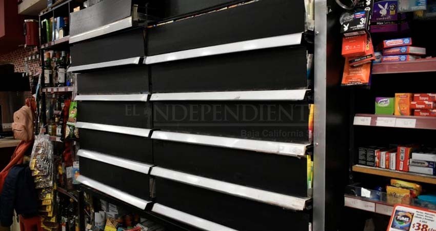 "El que quiera comprar, lo va a hacer", comercios no perciben disminución en venta de cigarros