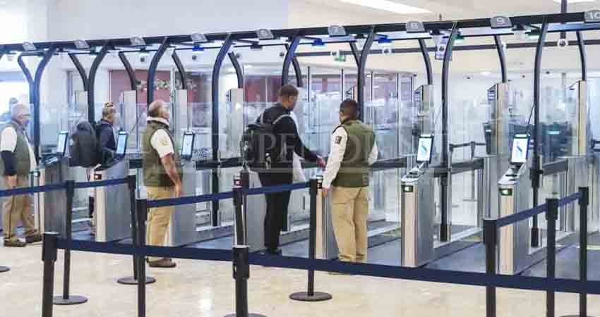 Evalúan instalar filtros migratorios automatizados en Aeropuerto de Los Cabos