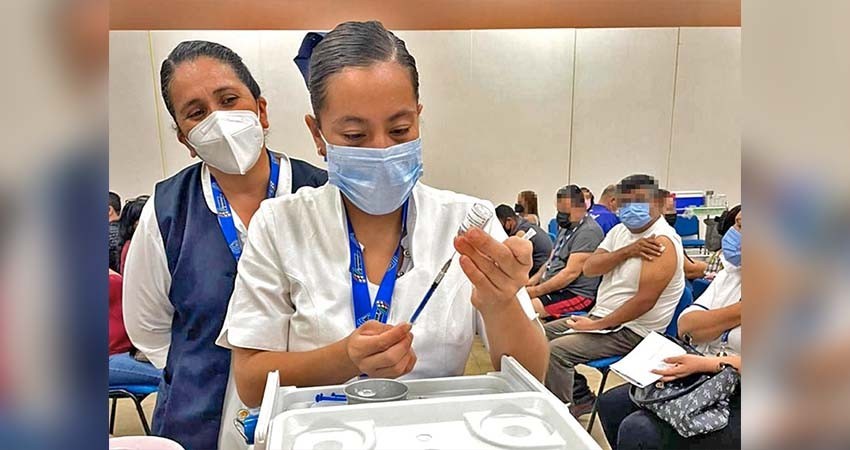 Hoy viernes se aplicará vacuna contra COVID-19 a mayores de 18 años en SJC y CSL