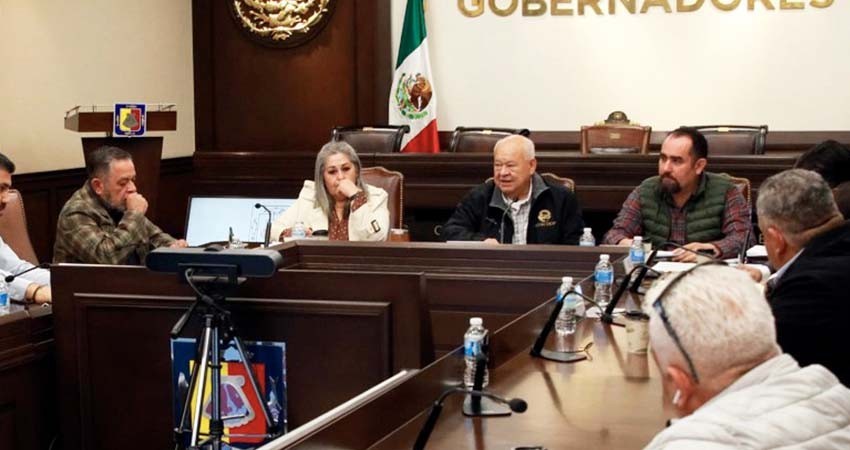 Continúan las mesas de trabajo entre el gobierno de BCS y el SNTE