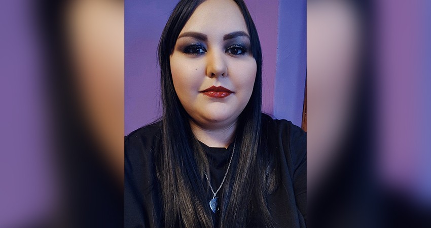 Yaroslabi Bañuelos ganadora de los Juegos Florales del Carnaval La Paz 2023