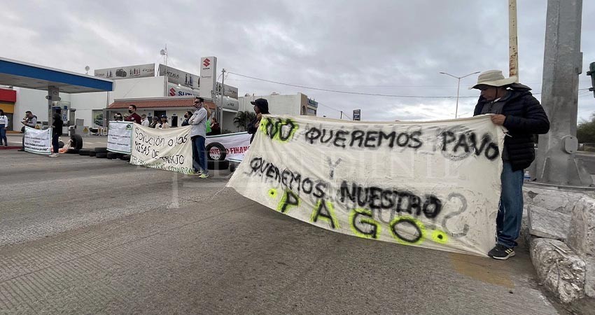 Tras bloqueo de vialidades maestros de telebachillerato logran acuerdos con SEP