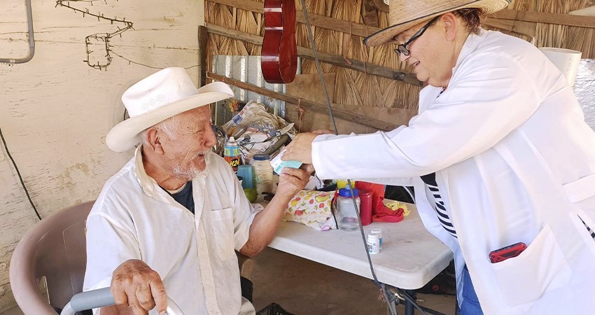 Gobierno de Los Cabos cuenta con médicos para atender a las comunidades más alejadas del municipio: Villafaña Beltrán