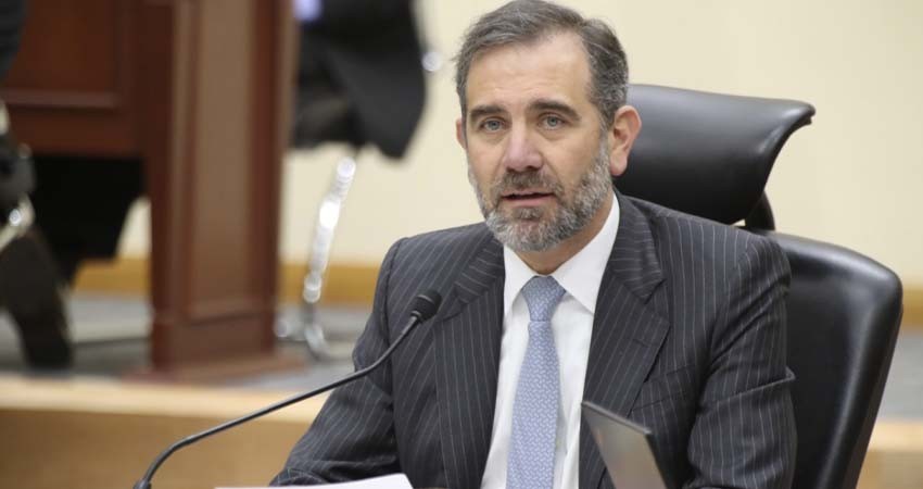 Como 'demencial' calificó Lorenzo Córdova la reforma electoral