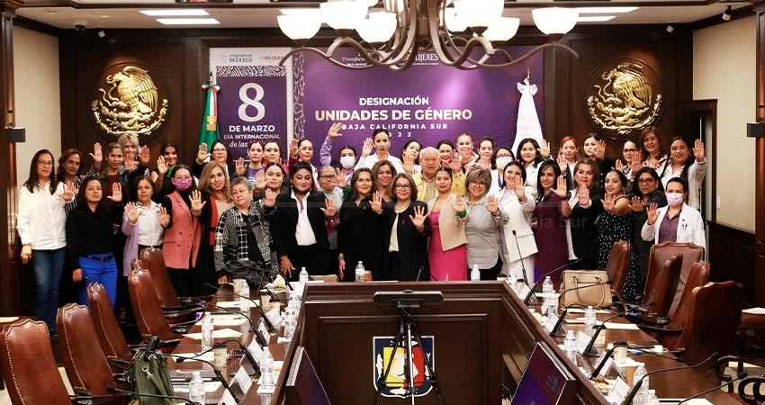 Designan enlaces de unidades de género en áreas de gobierno de BCS