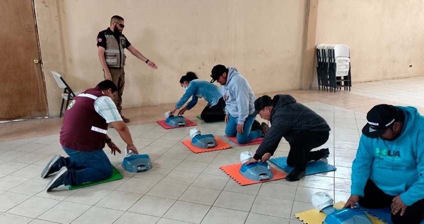 Capacita Protección Civil a voluntarios y personal de servicios de escuelas en Mulegé