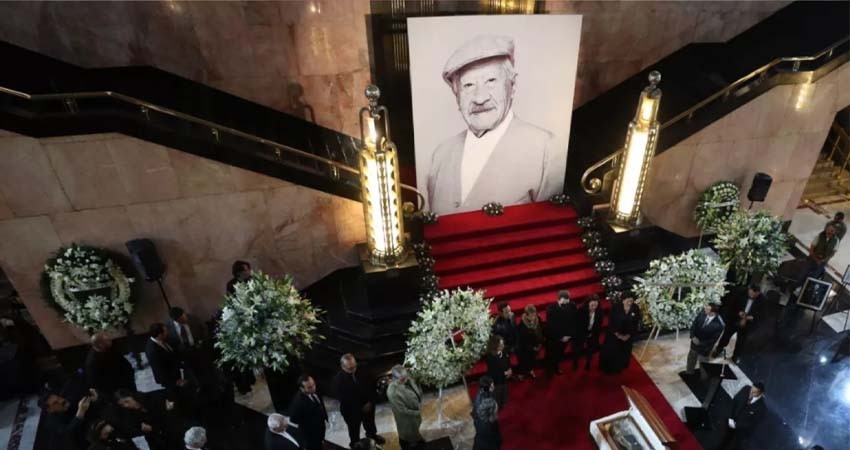 El mexicano Guillermo del Toro se lleva su tercer Oscar por 'Pinocho'