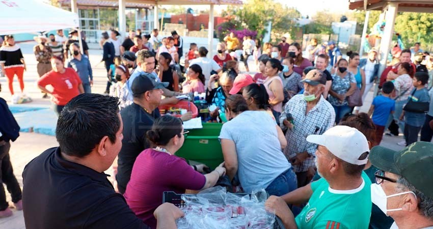 Lleva a cabo DIF La Paz jornada multidisciplinaria en Olas Altas