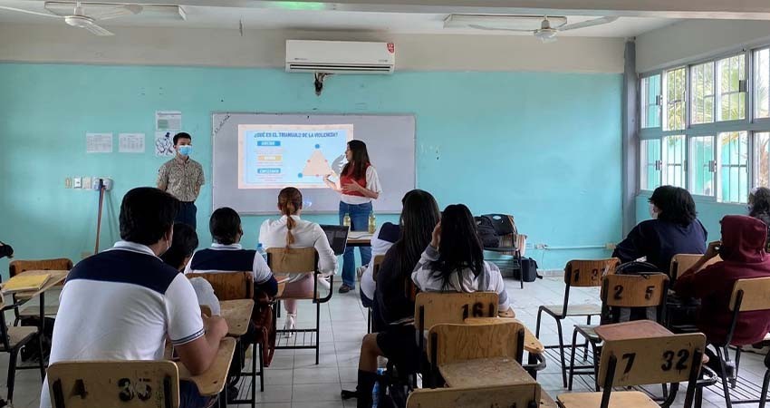 Seguridad Pública combate el acoso en las aulas escolares de Los Cabos