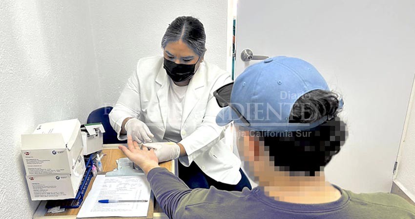Realiza Salud Estatal una jornada de pruebas de VIH en Todos Santos