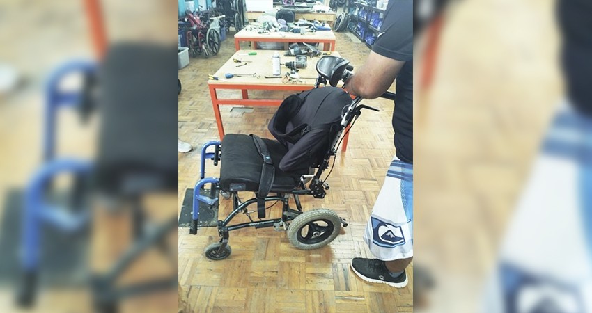 Imparten Taller de Reparación de Sillas de Ruedas en La Paz