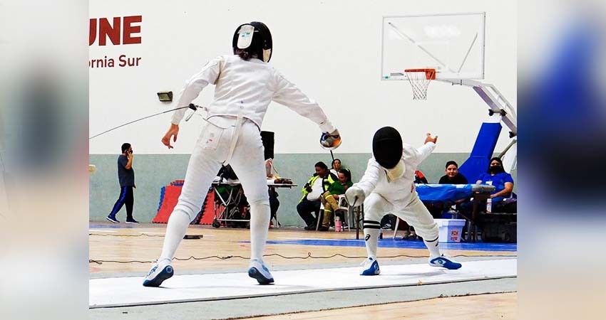 Esgrimistas de BCS participan en el clasificatorio a juegos nacionales CONADE 2023