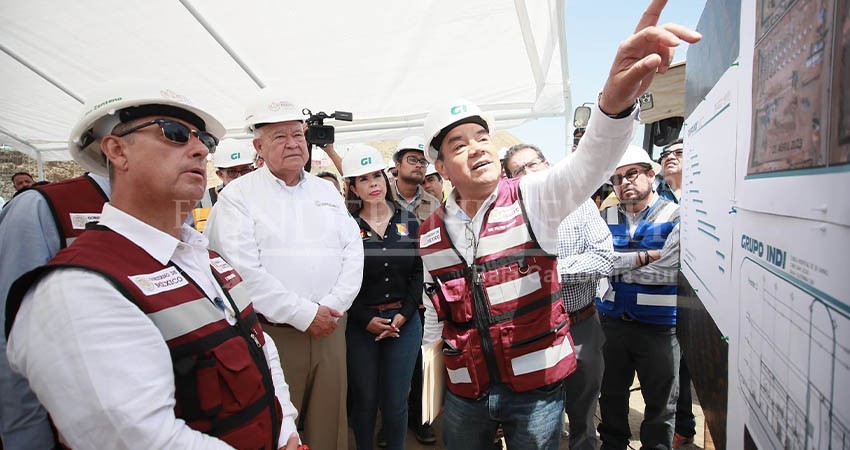 Supervisan el gobernador Castro Cosío y director general del ISSSTE, avance de la nueva clínica en CSL