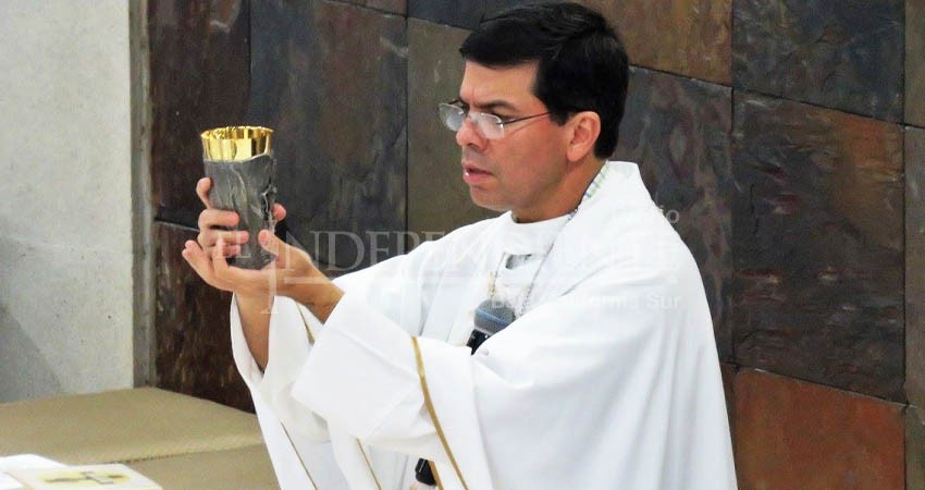 Viajará a Roma el obispo coadjutor Miguel Ángel Espinosa Garza