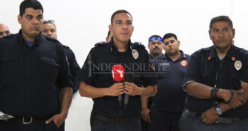 Exigen bomberos de La Paz mejores condiciones laborales
