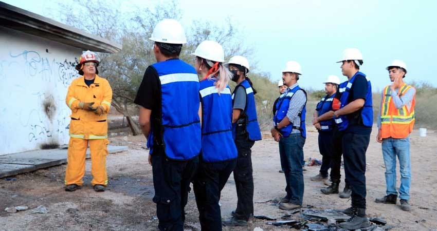 Realizan en la UABCS práctica de incendio controlado