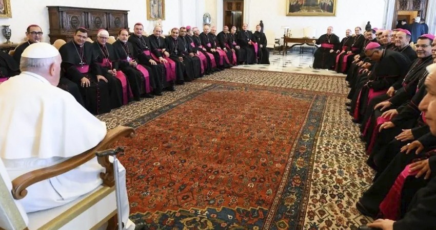 Como una fiesta de unidad y catolicidad la reunión con el papa Francisco: Obispo coadjutor