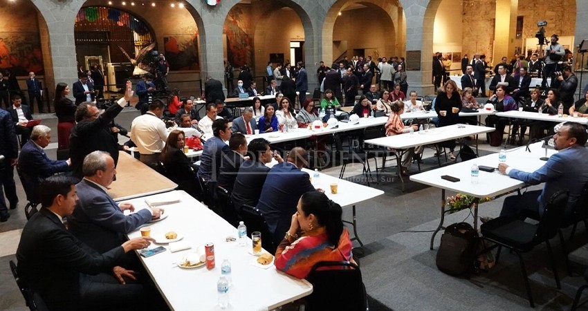 Se pronuncian empresarias de BCS por situación en el Senado