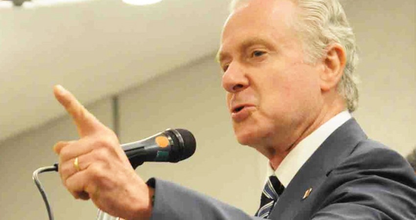 Morena acusa a Santiago Creel de ‘secuestrar’ 20 decretos aprobados en ‘fast track’