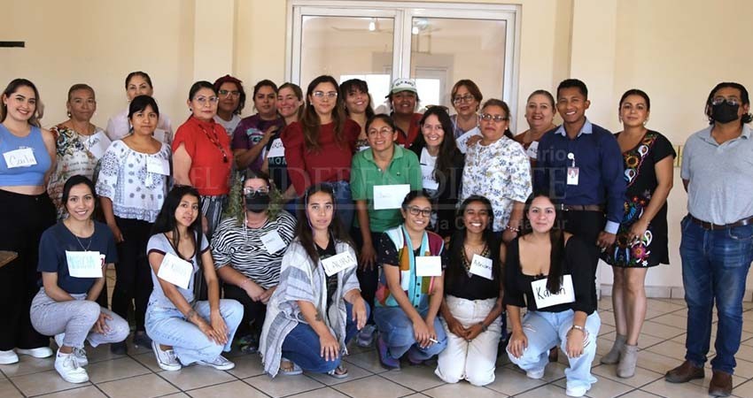 Más emprendedores de La Paz se unen al Programa de Capacitación Continua