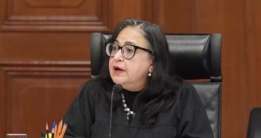 López Obrador critica premio a Norma Piña; "se puede conseguir en Santo Domingo"