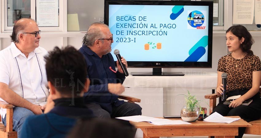Continua UABCS apoyando a sus estudiantes a través del programa de becas de exención al pago semestral