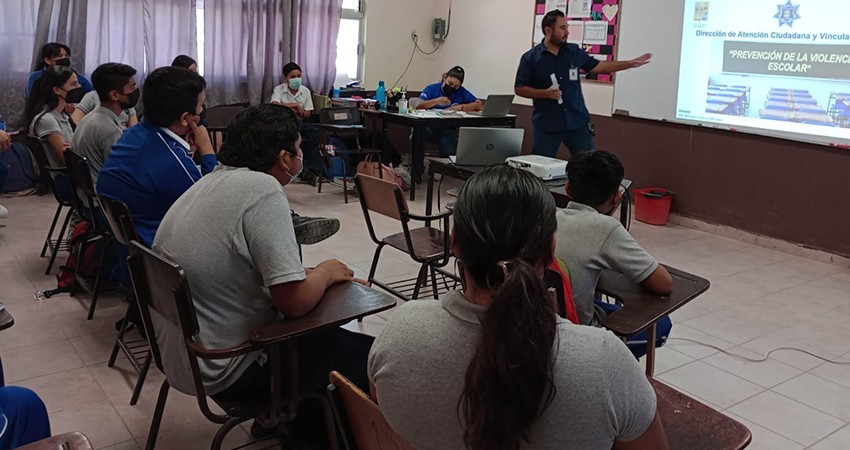 Seguridad Pública Los Cabos realiza actividades en la zona rural para evitar el acoso escolar