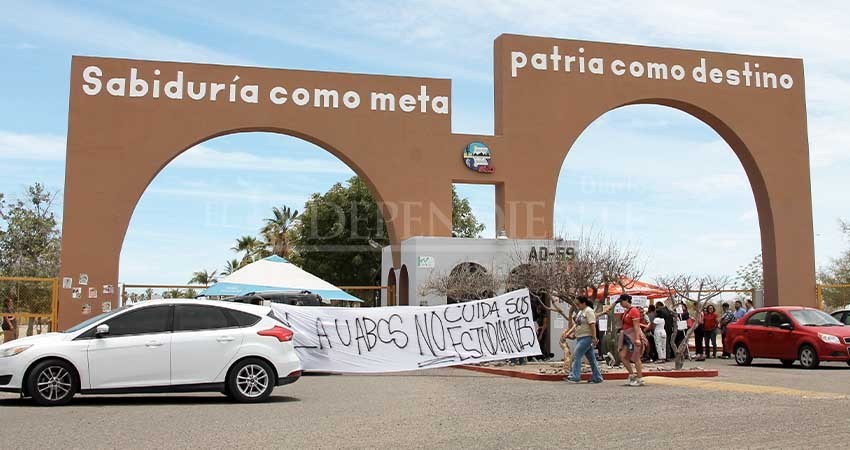 “En UABCS, no somos, ni seremos defensores de violadores y de acosadores”: Castorena Davis