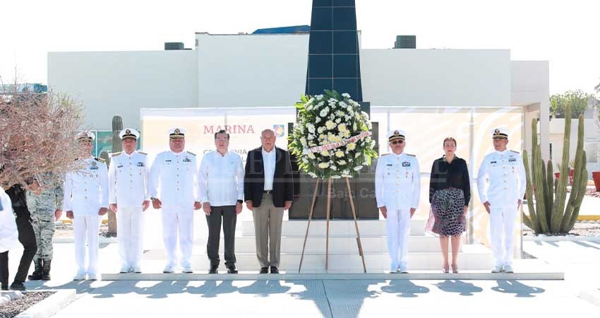 Asiste Castro Cosío a ceremonia conmemorativa por el día de la Marina Nacional