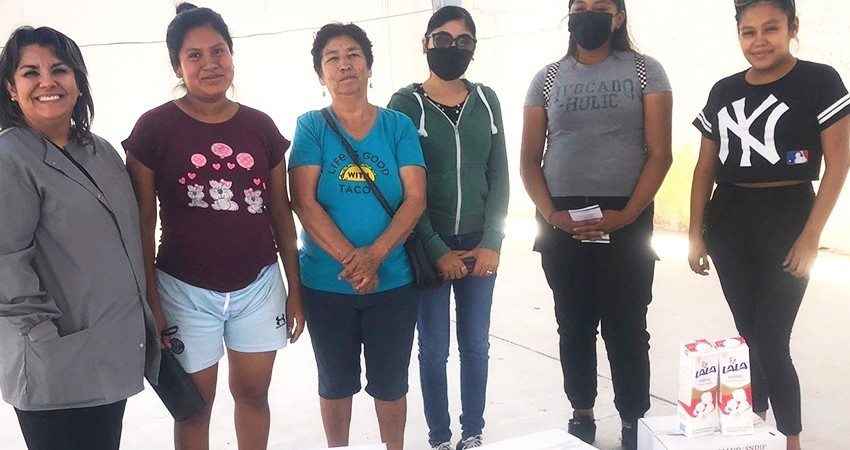 Entrega DIF La Paz apoyos alimentarios en Los Dolores a más de 247 familias