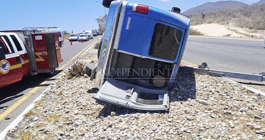 Volcadura en Corredor Turístico genera tráfico
