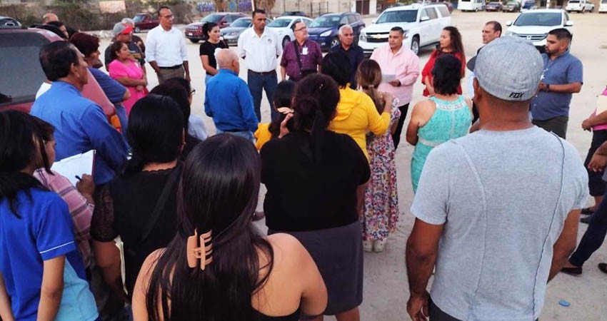 Continúa Ayuntamiento de Los Cabos trabajando para dar certeza legal a familias de la colonia Gardenias en CSL