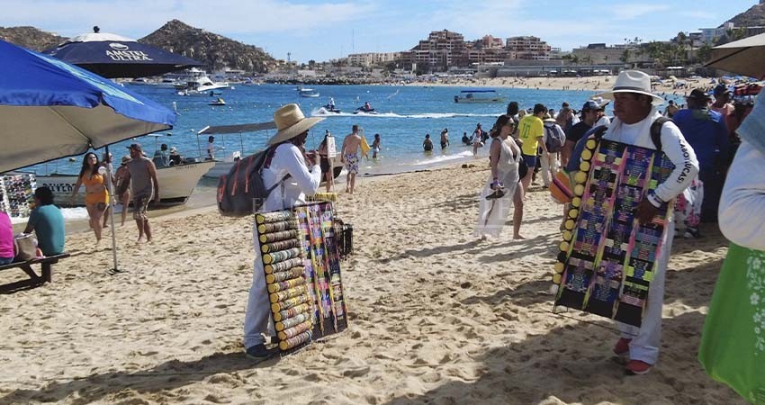 Pide CANIRAC se regule el comercio en playas y establecimientos de Los Cabos