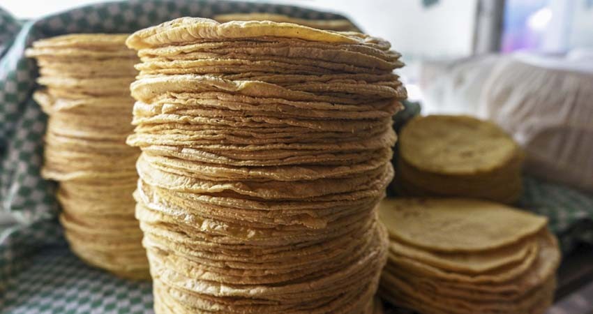 Impone México arancel del 50% a importaciones de maíz blanco