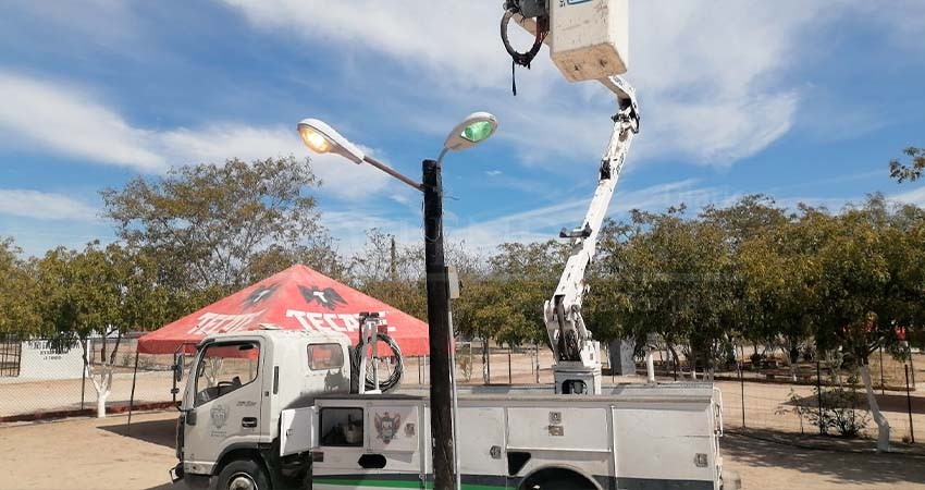 Rehabilita Servicios Públicos luminarias en La Trinidad y Los Dolores